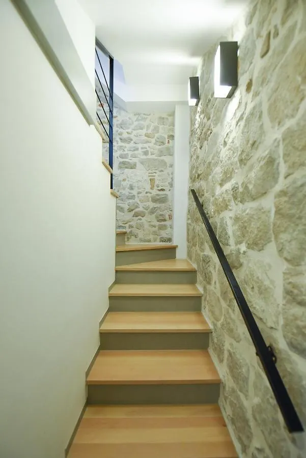 ספליט Pylon Rooms