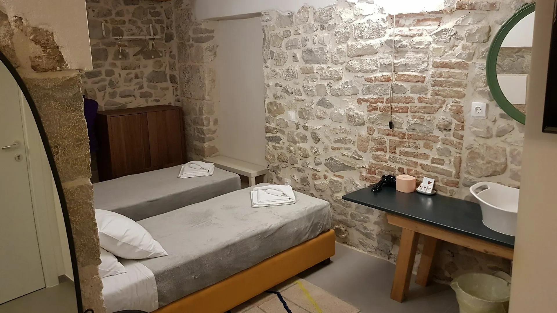 **** Pensjonat Pylon Rooms Split Chorwacja
